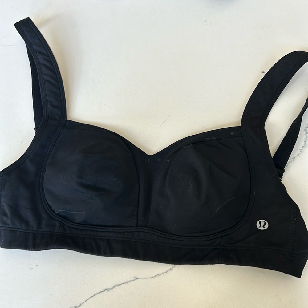 34C lululemon sports bra